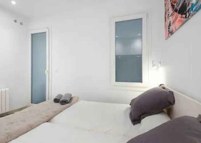 San Sebastian Very Nice Apartment 100M From La Kontxa Beach